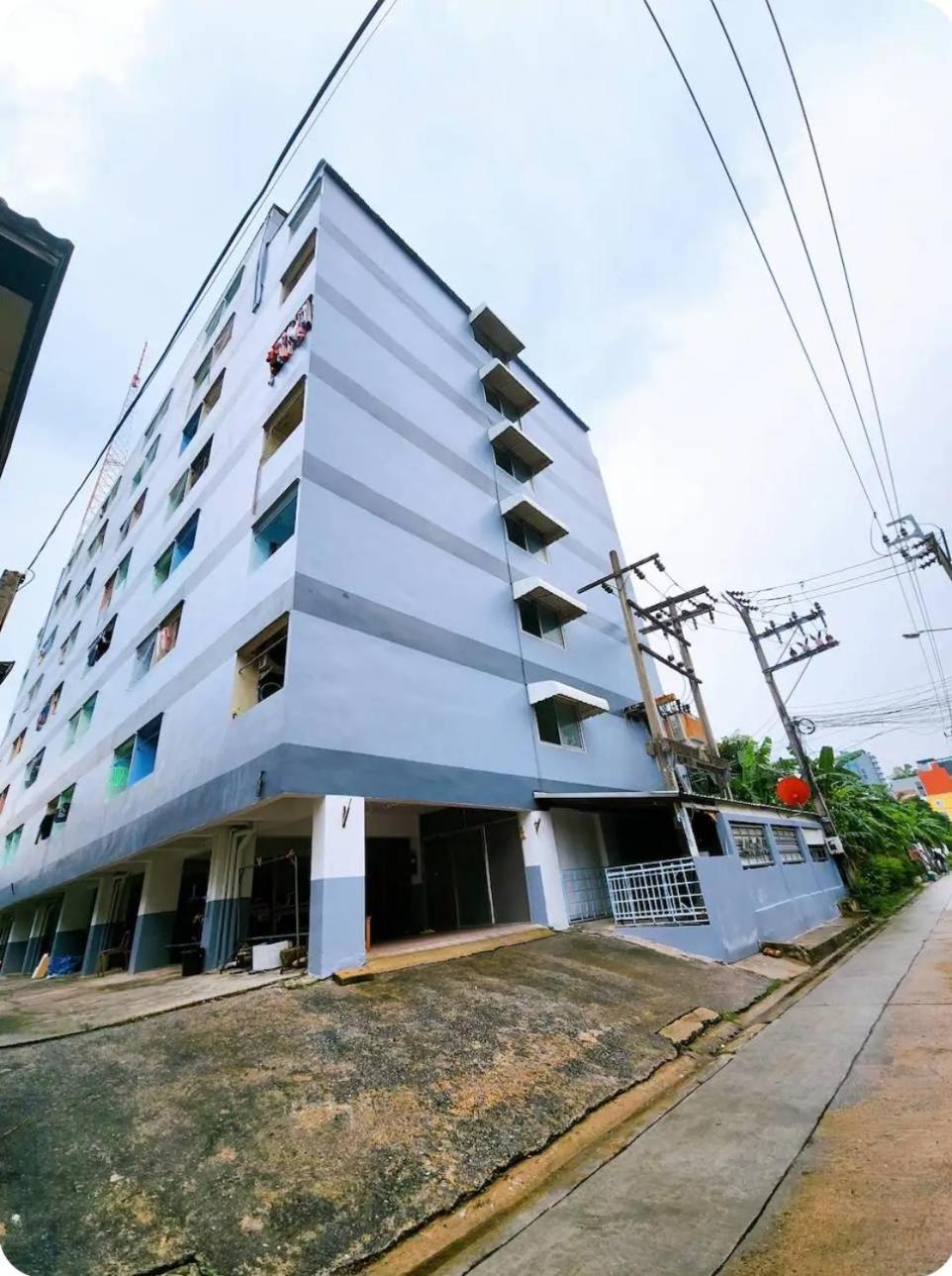 703-stp Homely Free Wi-fi And Near Bts Line Bangkok